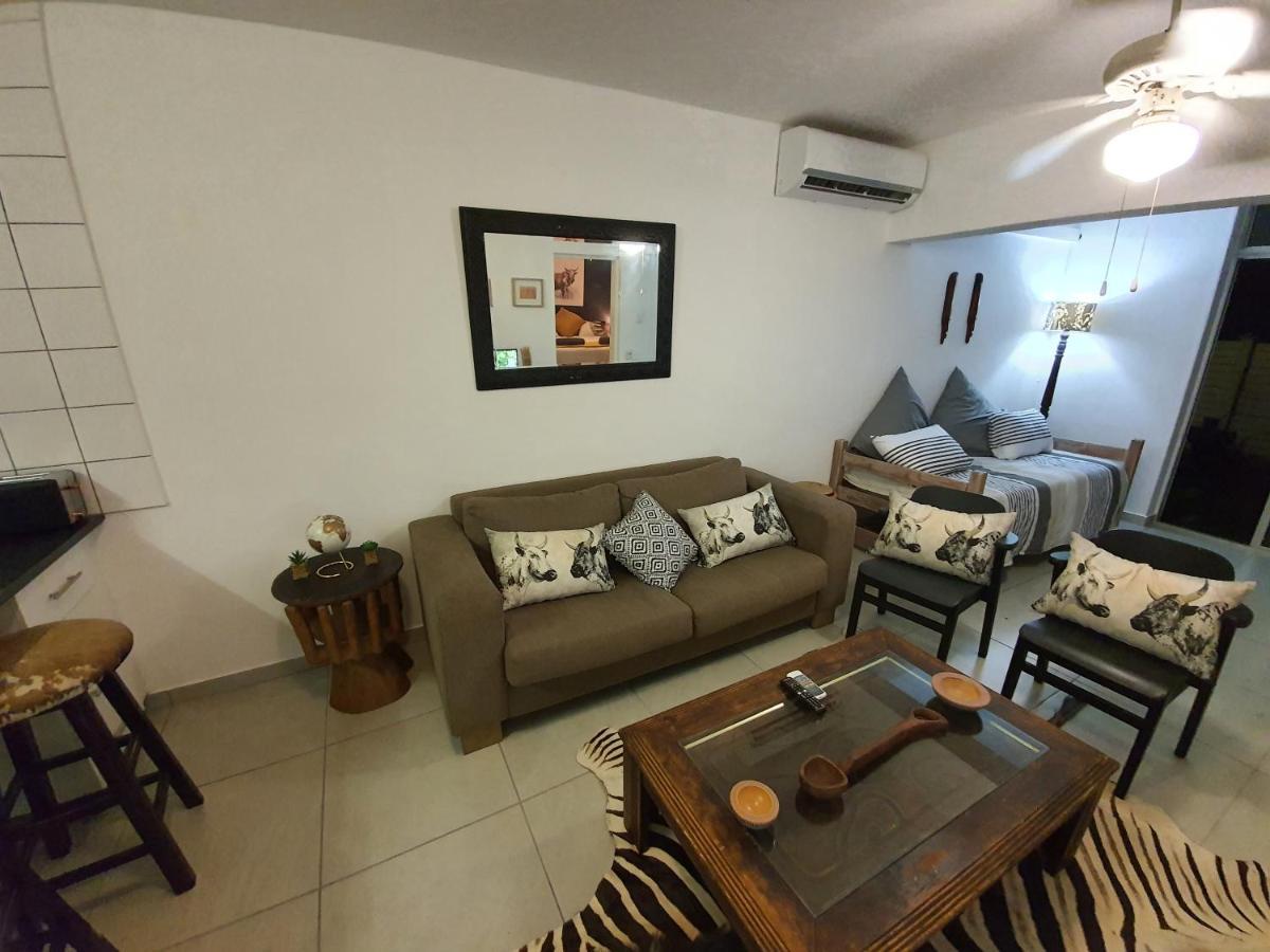 South Seas Safari @ The Bridge Apartments Saint Lucia Estuary Exterior foto